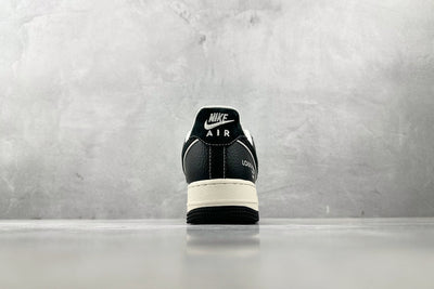 Nike Air Force 1 Louis Vuitton - Black