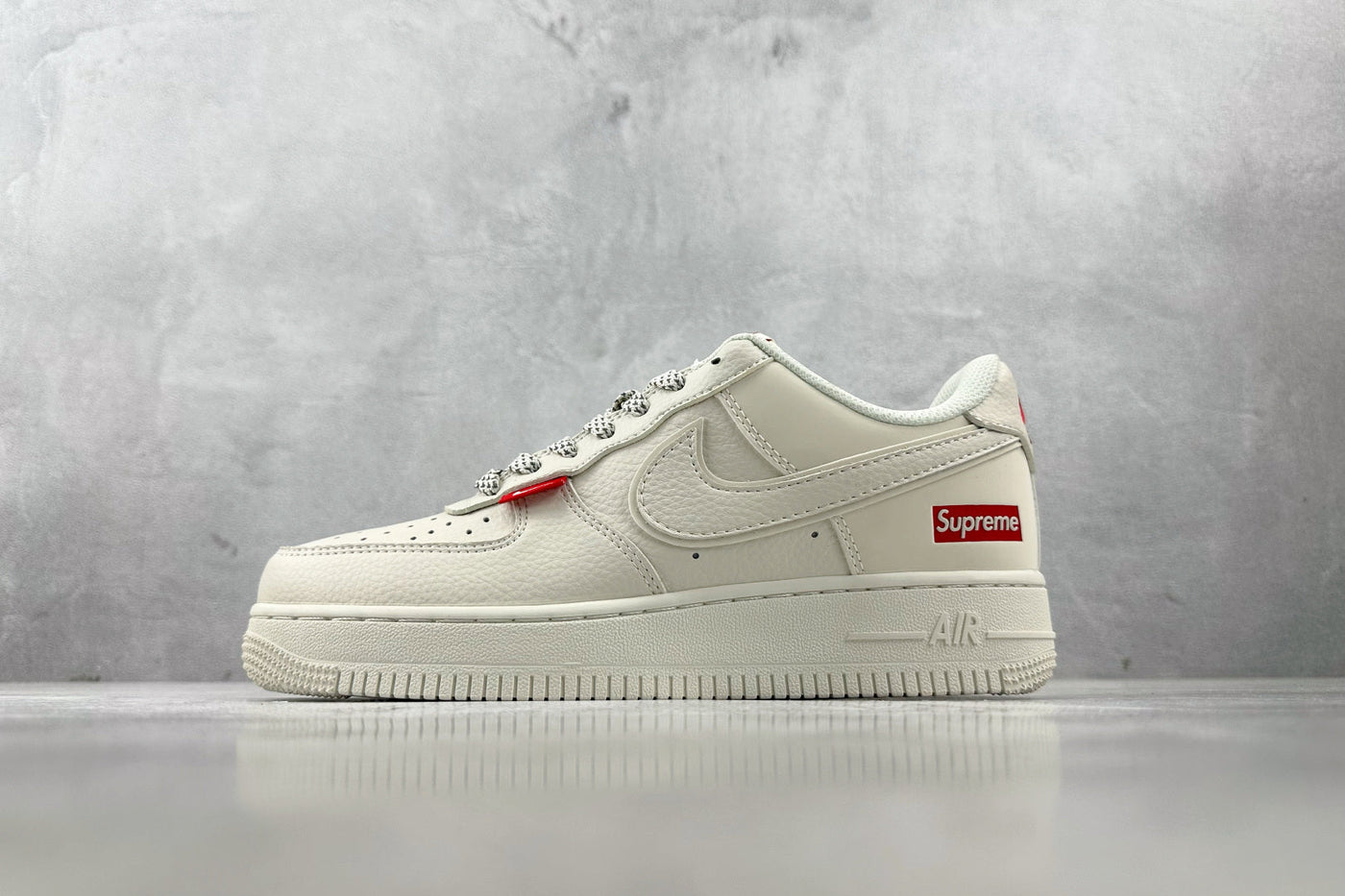 Nike Air Force 1 Supreme
