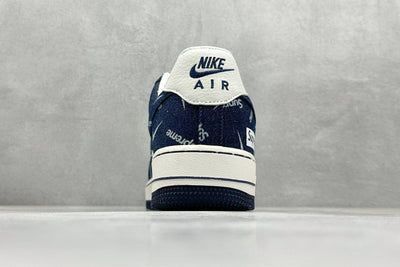 Nike Air Force 1 Supreme - Navy Blue/White