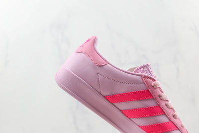 Gucci Gazelle Sneaker – Pink/Pink