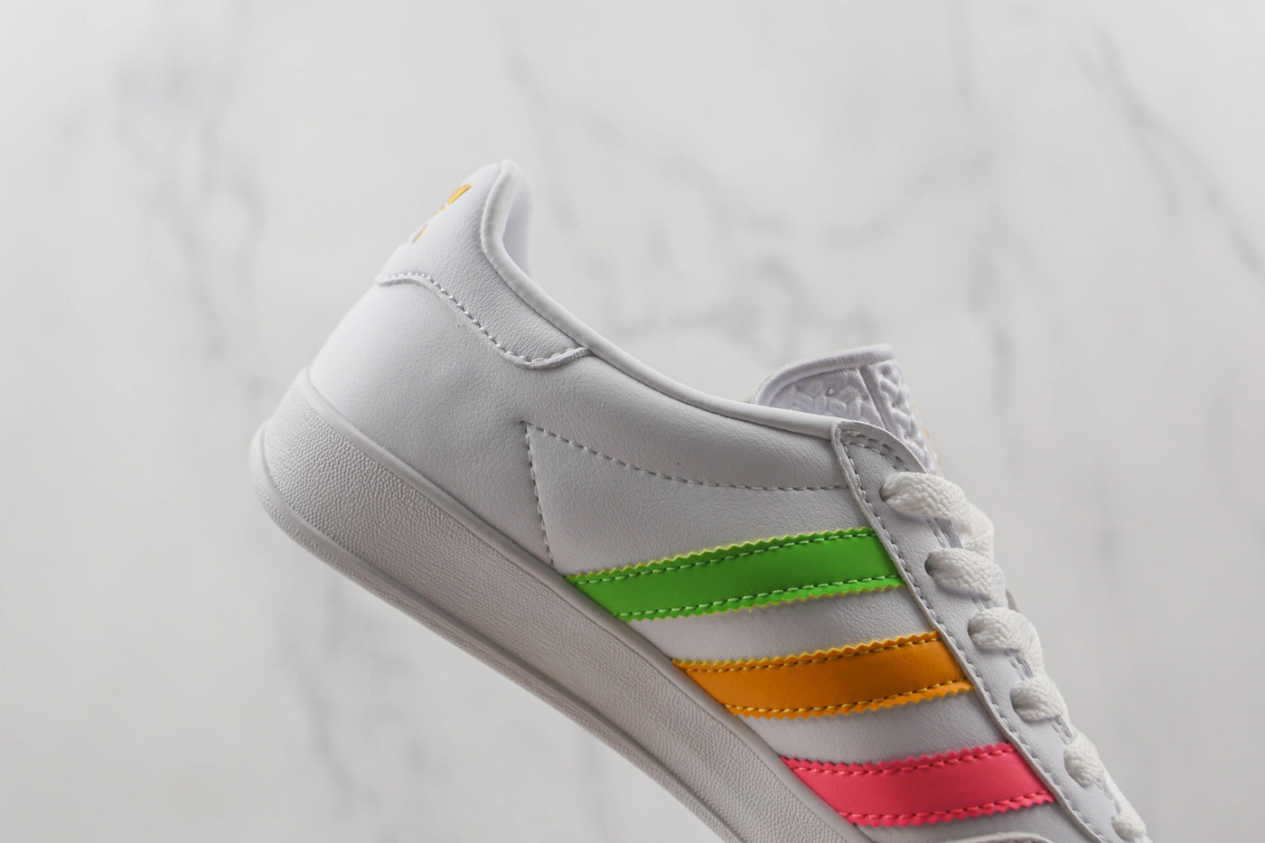 Gucci Gazelle Sneaker – White/Multicolor