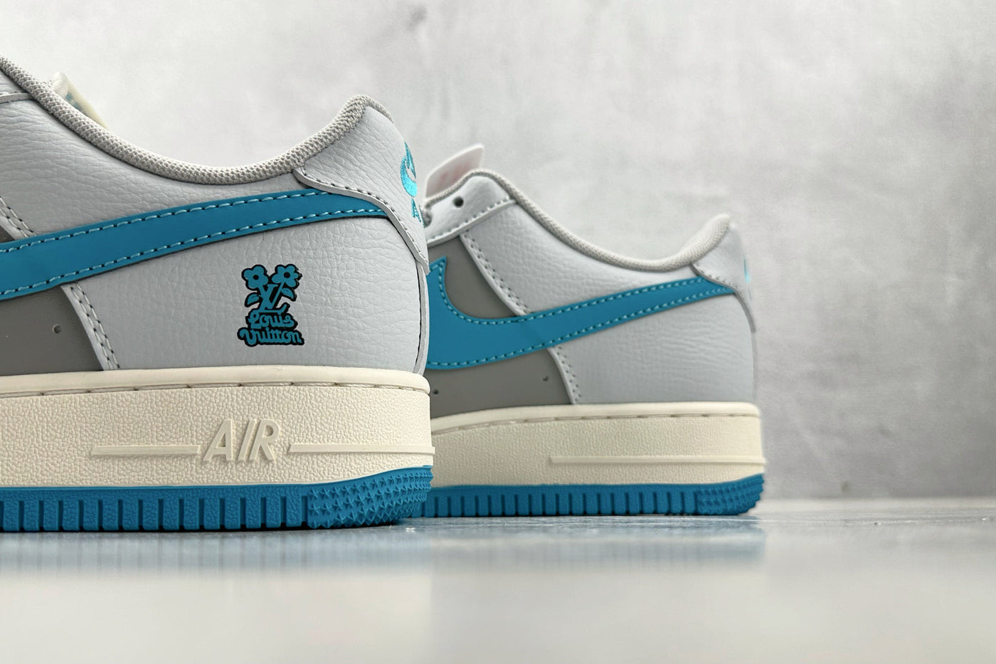 Nike Air Force 1 Louis Vuitton - Light Blue/Grey