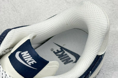 Nike Air Force 1 Supreme - Navy Blue/White