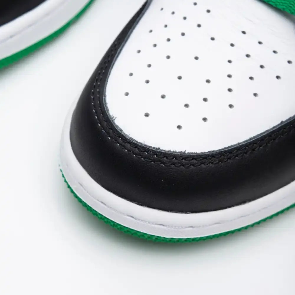 Jordan 1 Retro High Lucky Green