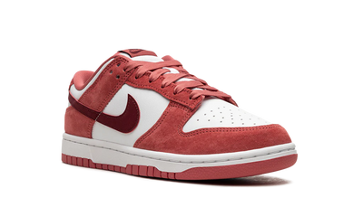 Nike Dunk Low Valentine's Day