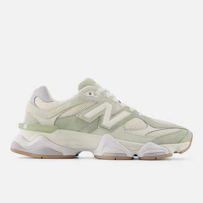 New Balance 9060 - Light Moss Green