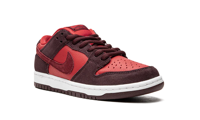 Nike SB Dunk Low Cherry