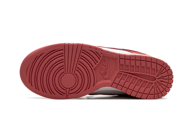 Nike Dunk Low Valentine's Day