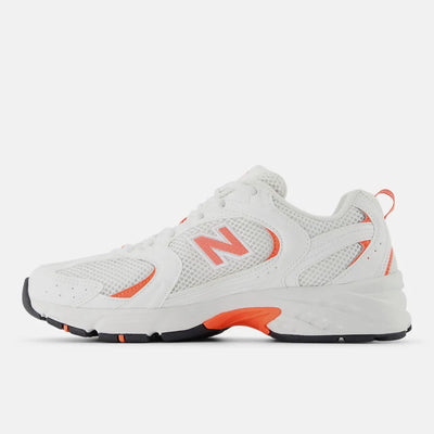 New Balance 530 – Light Beige/Coral