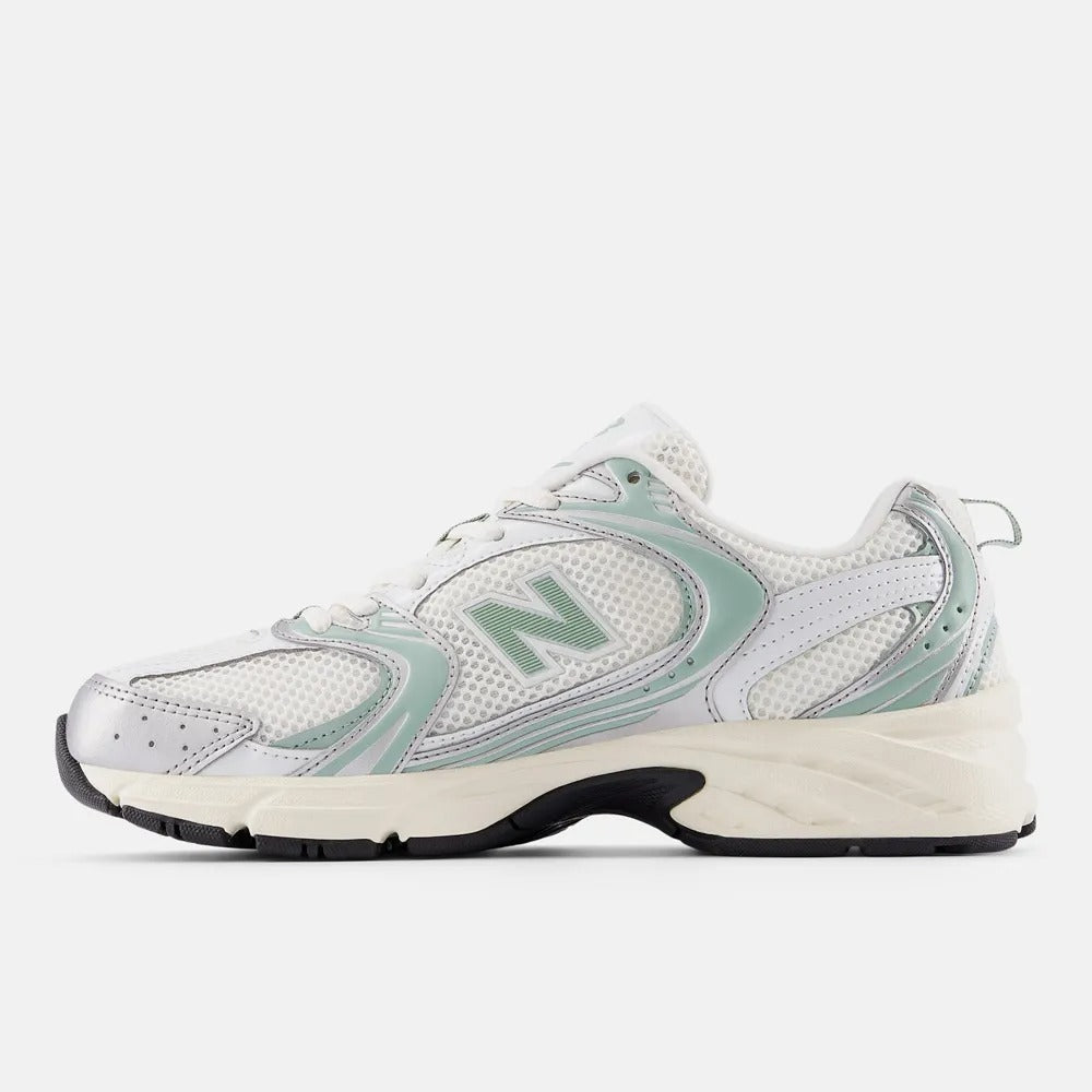 New Balance 530 – Off White/Light Green