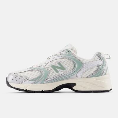 New Balance 530 – Off White/Light Green