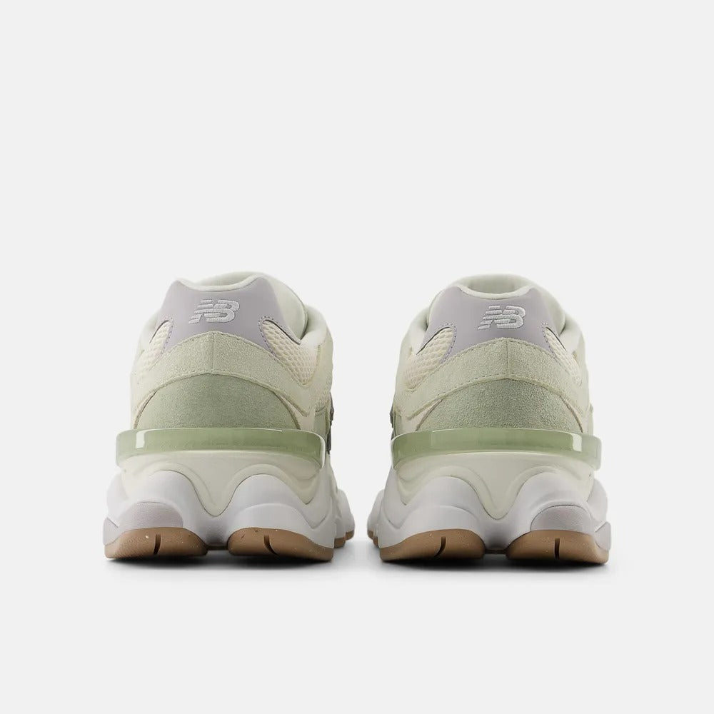 New Balance 9060 - Light Moss Green