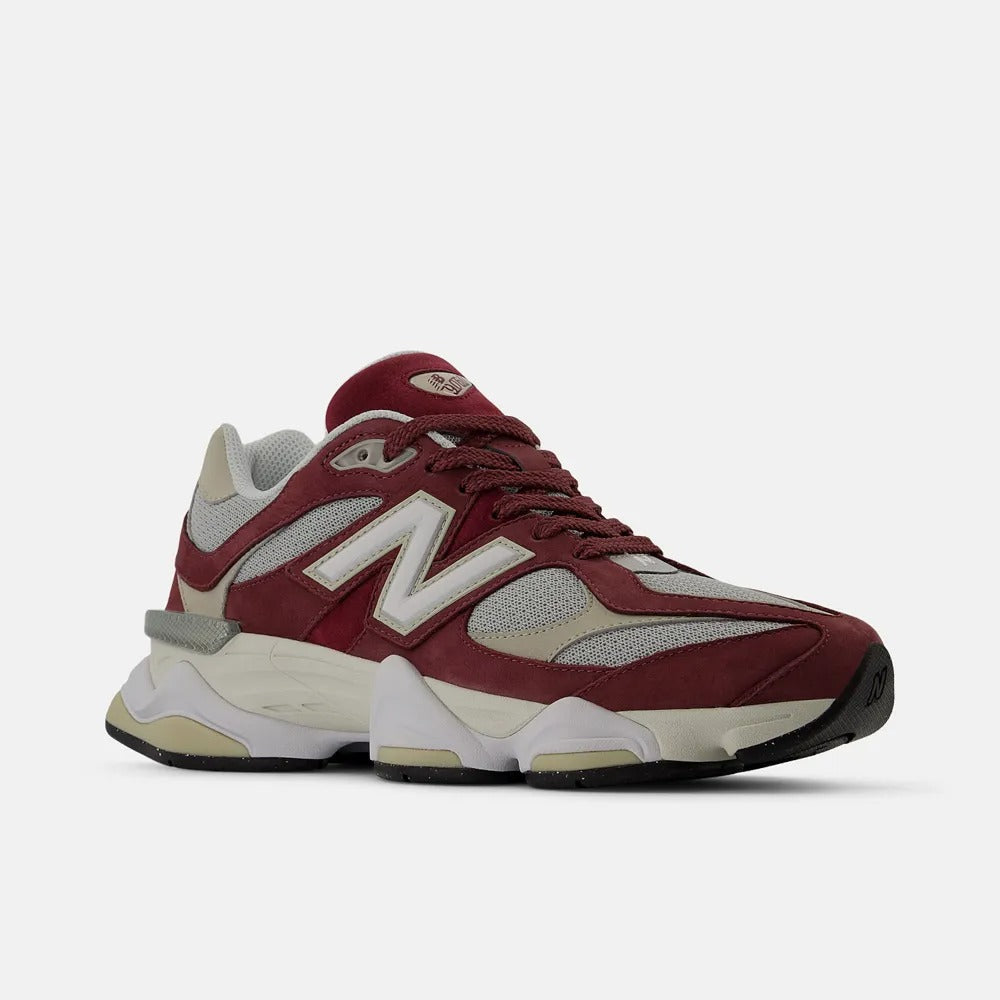 New Balance 9060 – Burgundy/Beige