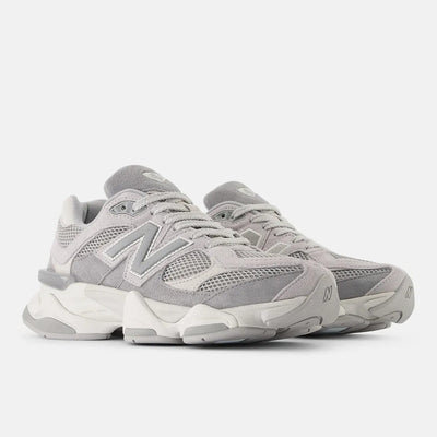 New Balance 9060 - Gray/Light Gray