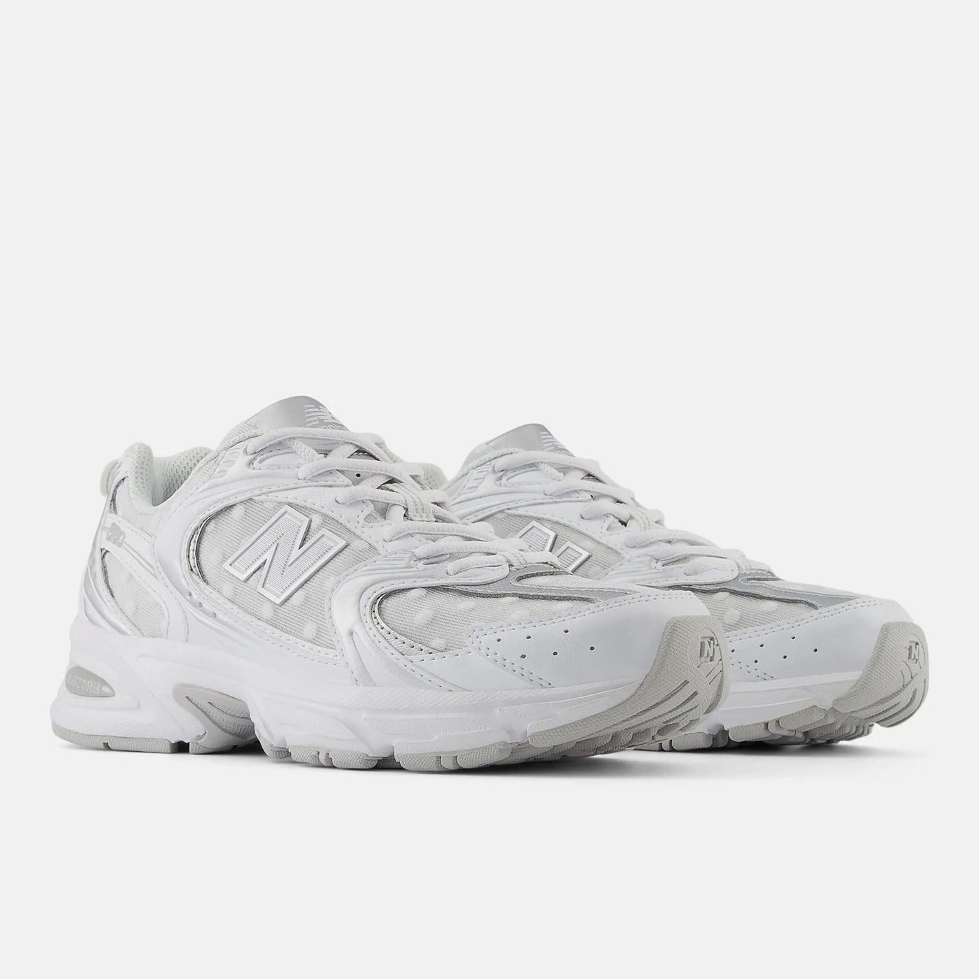 New Balance 530 – White/Silver