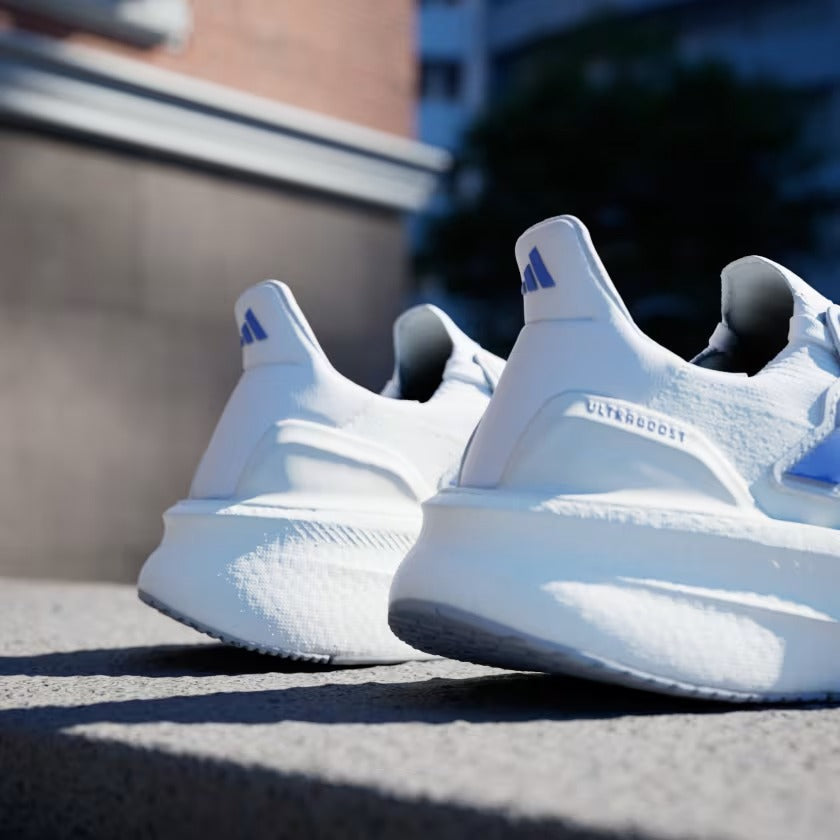 Adidas Ultraboost 5 Sneakers – White/Blue