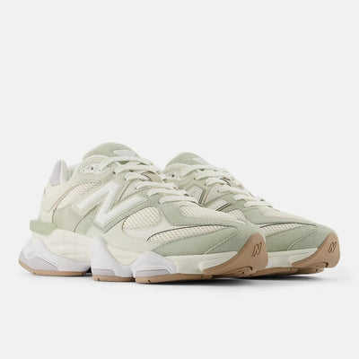 New Balance 9060 - Light Moss Green