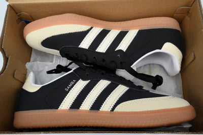 Adidas Samba OG - Black/White Gum