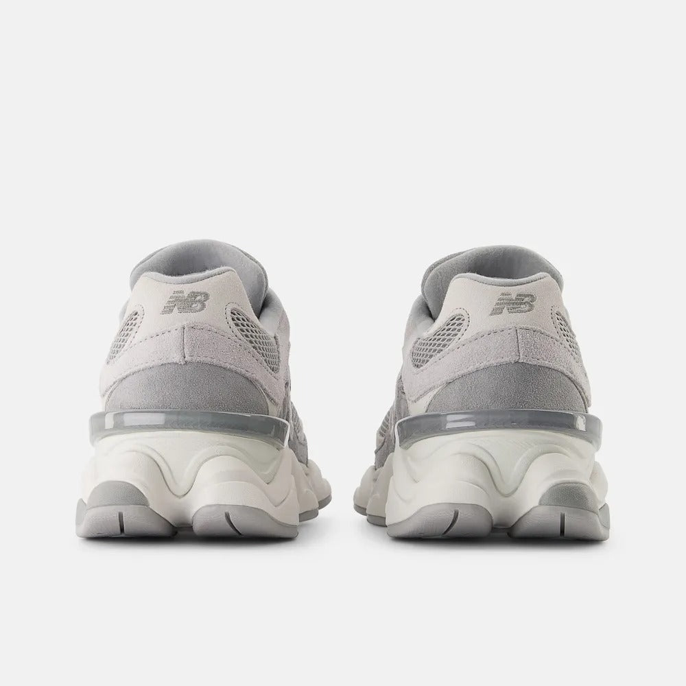 New Balance 9060 - Gray/Light Gray