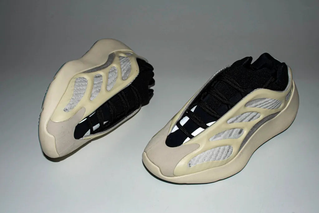 Adidas Yeezy 700 V3 Azael Real Boost