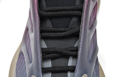 Adidas Yeezy 700 V3 Fade Carbon