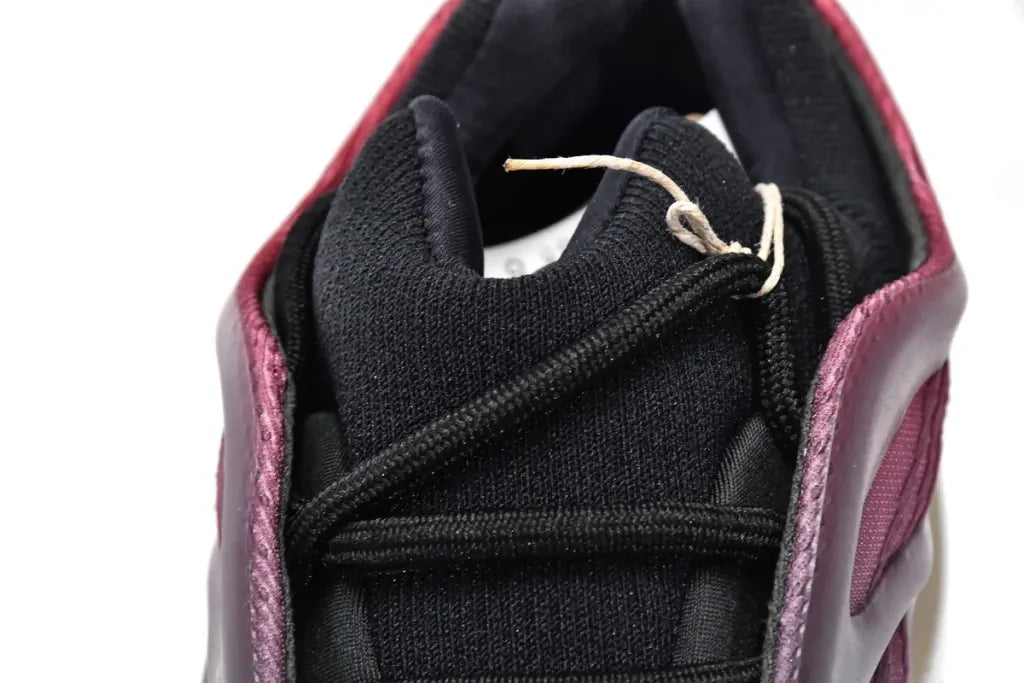 Adidas Yeezy 700 V3 Fade Carbon
