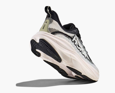 Hoka Skyflow - Black/White