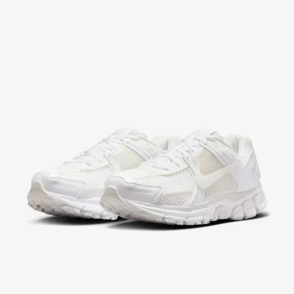 Nike Zoom Vomero 5 Triple White