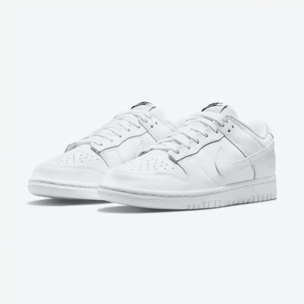 Nike Dunk Low Triple White