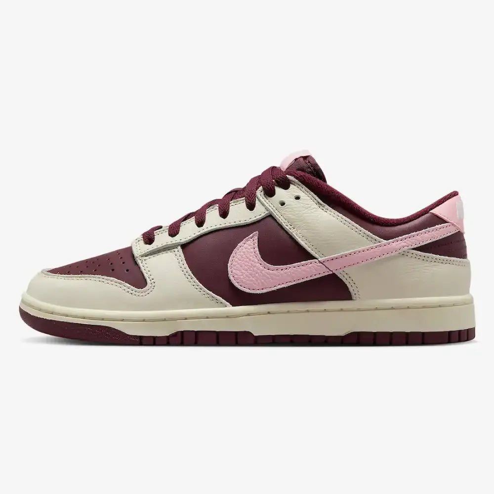 Nike Dunk Low Valentine’s Day