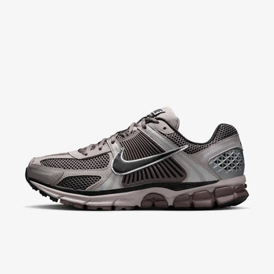 Nike Zoom Vomero 5 College Grey Cave Stone Metallic Silver Black