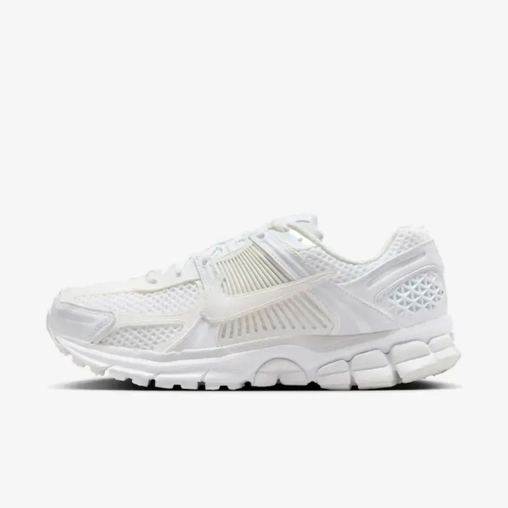 Nike Zoom Vomero 5 Triple White