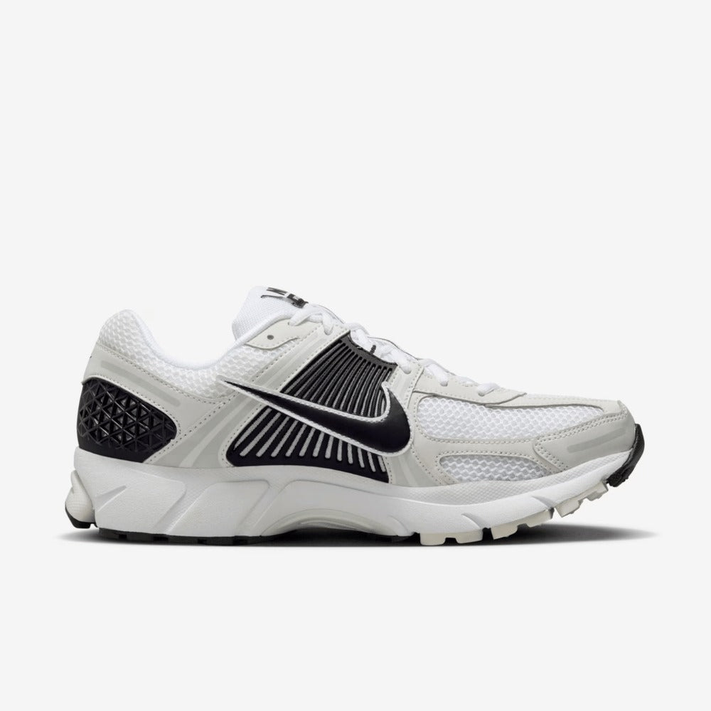 Nike Zoom Vomero 5 Panda