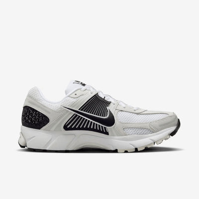 Nike Zoom Vomero 5 Panda