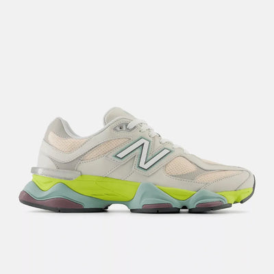 New Balance 9060 Moonbeam Vintage Rose Moonrock