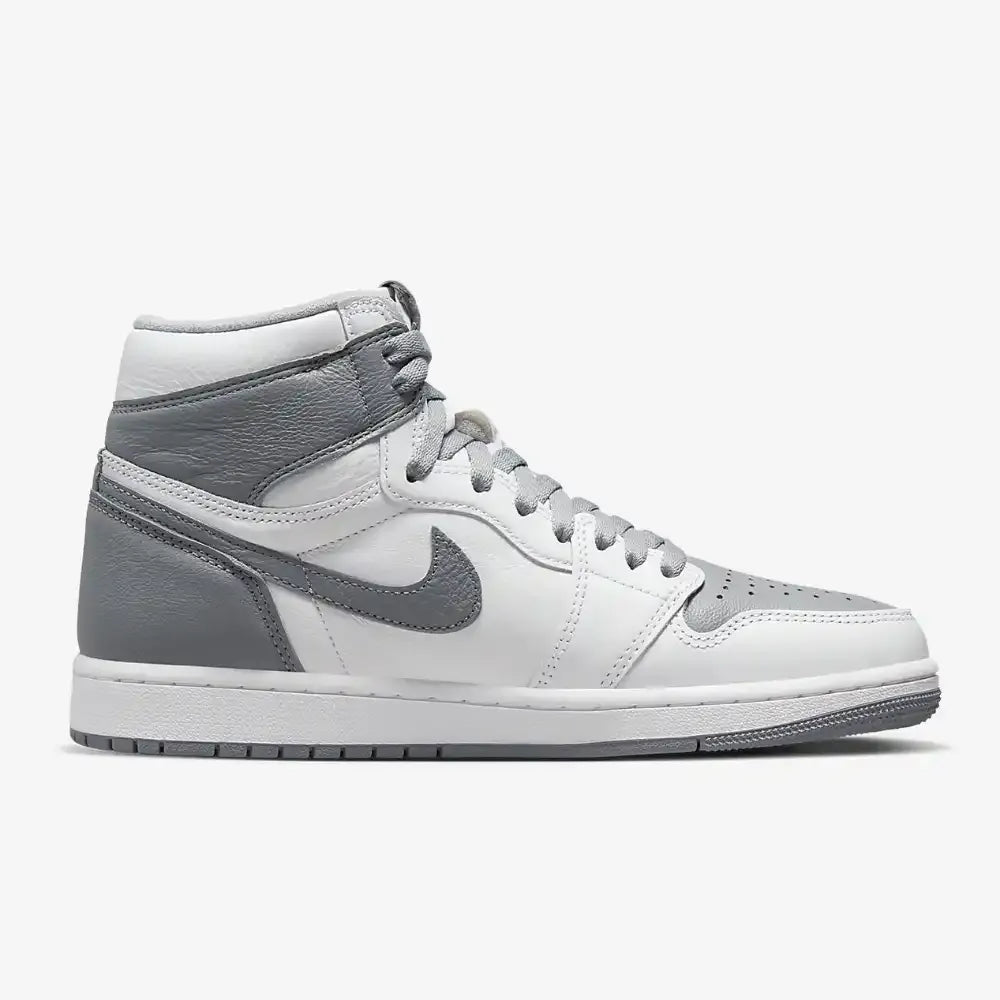 Jordan 1 Retro High OG Stealth