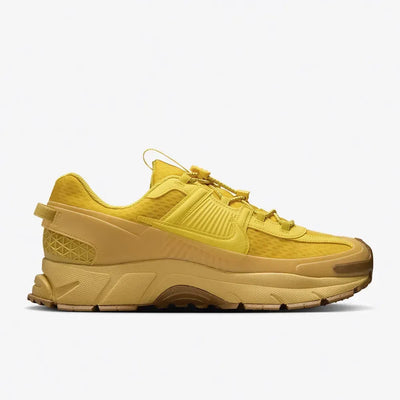Nike Zoom Vomero 5 Roam Lightning