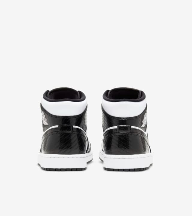 Jordan 1 Mid Carbon Fiber