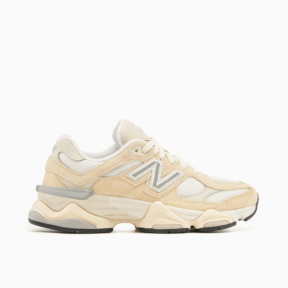 New Balance 9060 Calcium Sea Salt