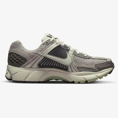 Nike Zoom Vomero 5 Cobblestone and Flat Pewter