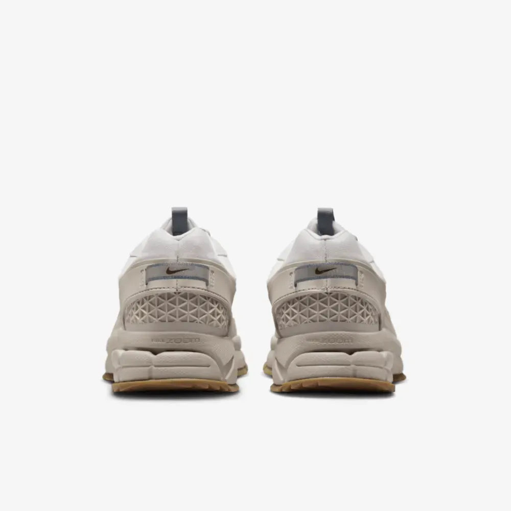 Nike Zoom Vomero Roam College Grey White Gum