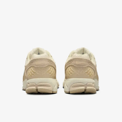 Nike Zoom Vomero 5 Beach Light Khaki