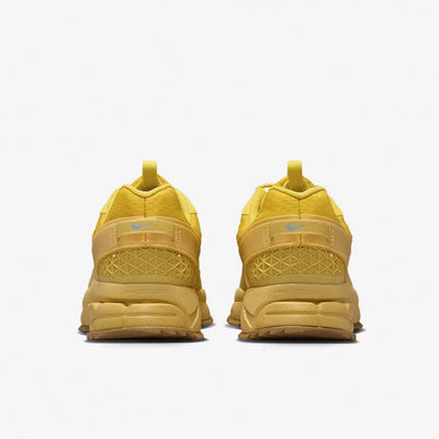 Nike Zoom Vomero 5 Roam Lightning