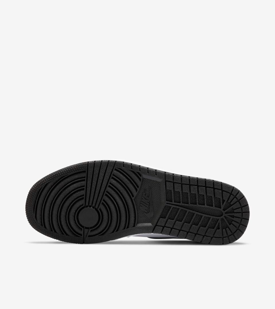 Jordan 1 Retro High Light Smoke Grey