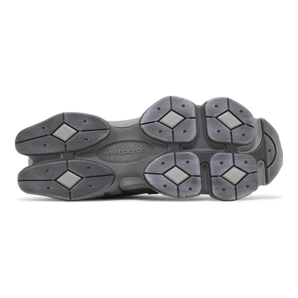 New Balance 9060 Magnet