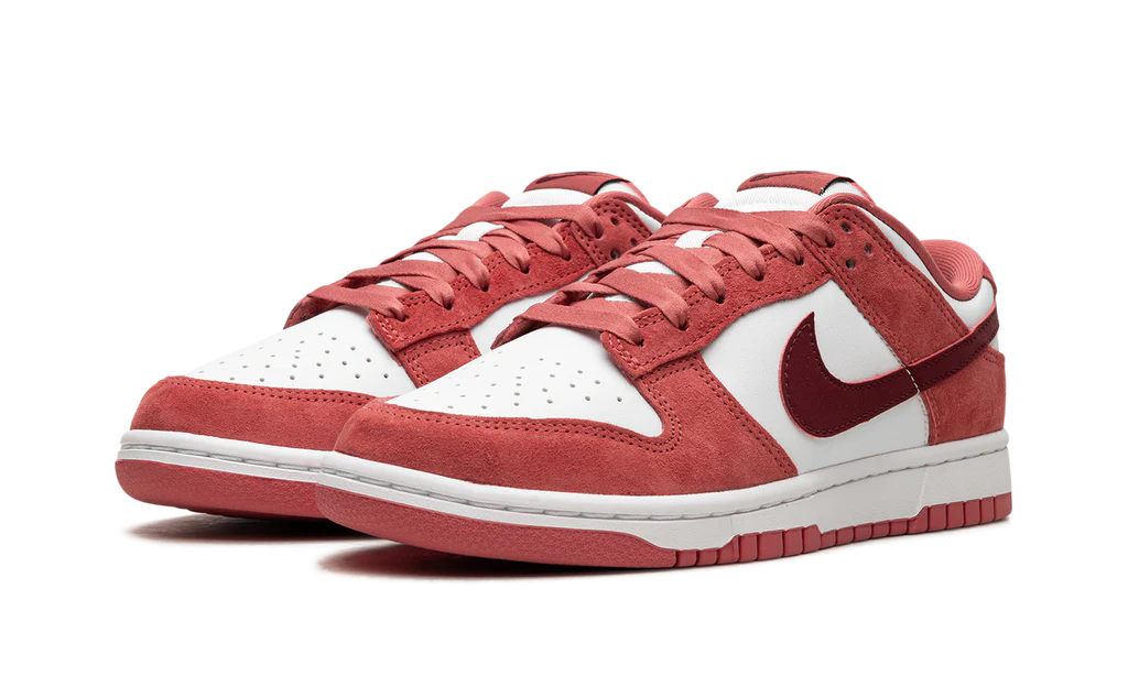 Nike Dunk Low Valentine's Day