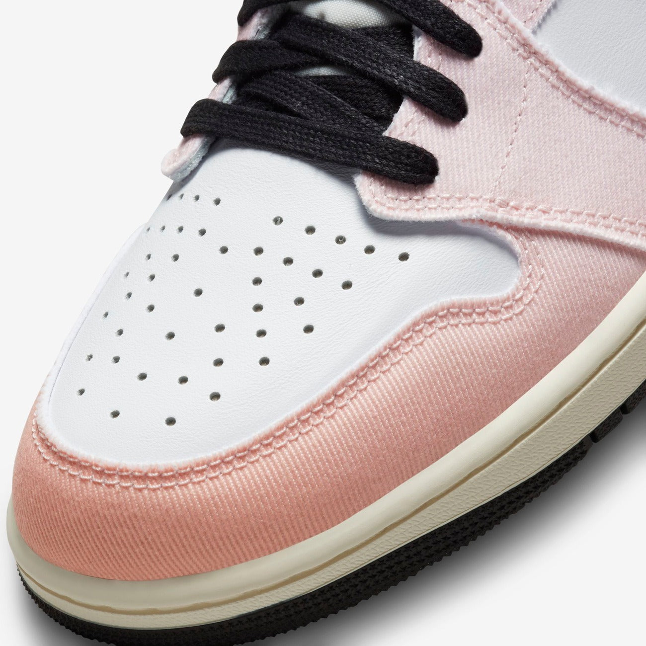 Jordan 1 Retro High Skyline