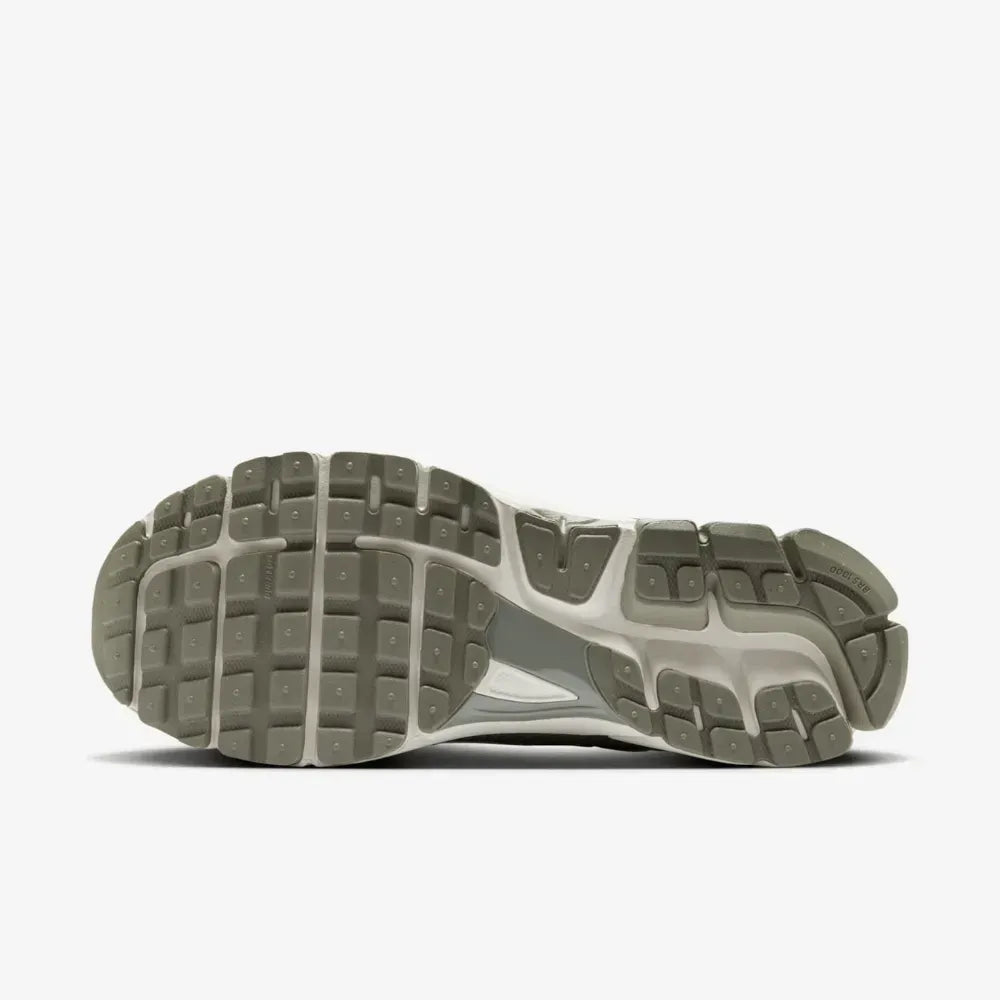 Nike Zoom Vomero 5 Dark Stucco