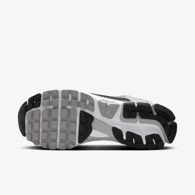 Nike Zoom Vomero 5 Metallic Silver and Black