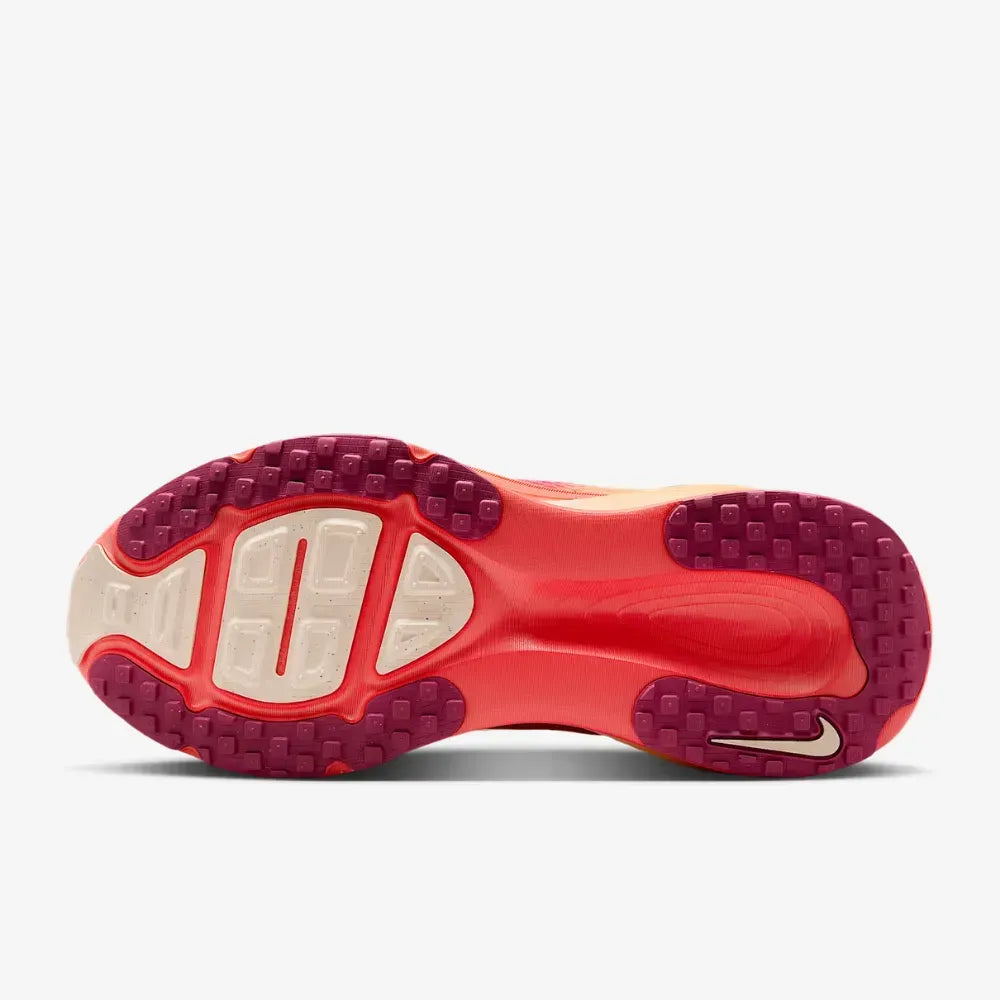 Nike Vomero 18 SE Ember Glow Sweet Beet Marrakesh Washed Coral